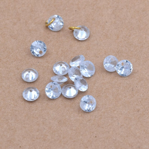Petite breloque en verre taillé effet diamant bleuté 4x2mm avec 10 anneaux - trou-0.7mm (10)