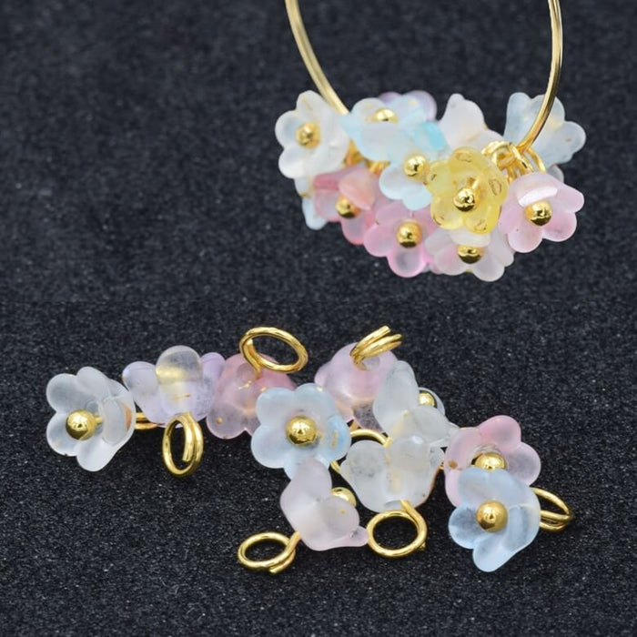 Pendentif fleur breloque mix de couleur pastel 6mm - Trou: 2mm (10)
