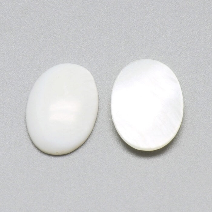 Cabochon ovale en nacre 18x13mm (1)