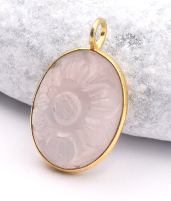 Pendentif Ovale Sculpté Fleur ethnique Quartz Rose Argent 925 doré à l'or fin 17mm (1)