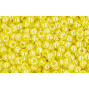 cc128 - perles de rocaille Toho 11/0 opaque lustered dandelion (10g)