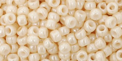 cc123 - perles de rocaille Toho 8/0 opaque lustered light beige (10g)