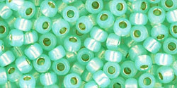 cc2118 - perles de rocaille Toho 8/0 silver lined milky lt peridot (10g)
