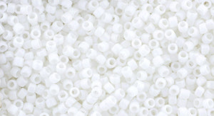 cc761 - perles de rocaille Toho 15/0 matt colour opaque white (5g)