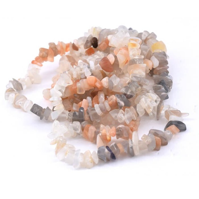 Perles Chips Pierre de Lune et Pierre de Soleil orange 4-6x1-2mm (1fil-86cm)