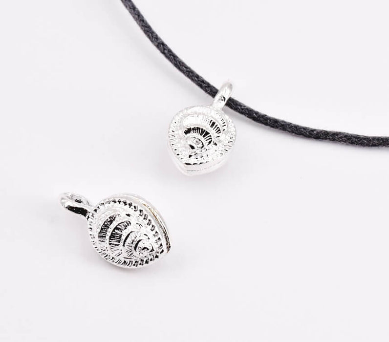 Charm, pendentif breloque plaqué argenté Bouddhiste Tibet forme feuille -18x11mm (1)