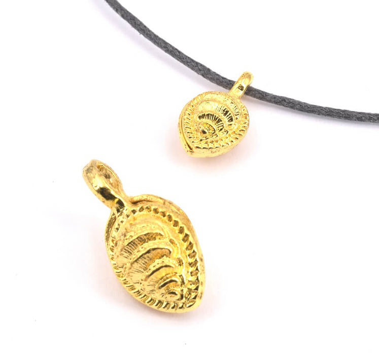 Charm, pendentif breloque plaqué doré Bouddhiste Tibet forme feuille -18x11mm (1)
