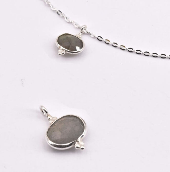 Pendentif oval Labradorite sertis argent 925 8x6mm (1)