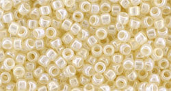 cc147 - perles rondes Toho Takumi LH 11/0 ceylon light ivory (10g)