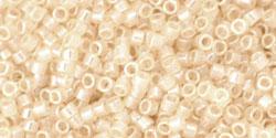 cc147 - perles Toho Treasure 11/0 ceylon light ivory (5g)