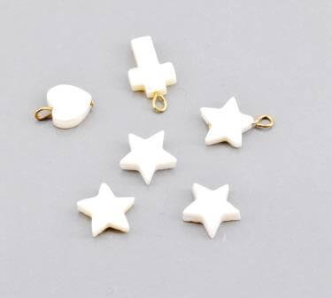 Perle en nacre blanche naturelle étoile 9x9mm, trou 0.8mm (5)