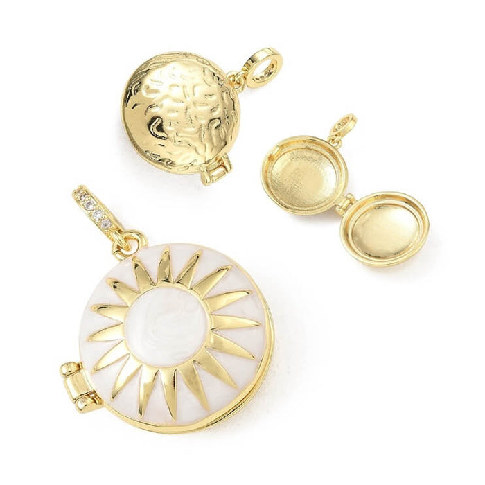 Pendentif médaillon rond émail blanc laiton doré avec bélière zircon 20mm (1)