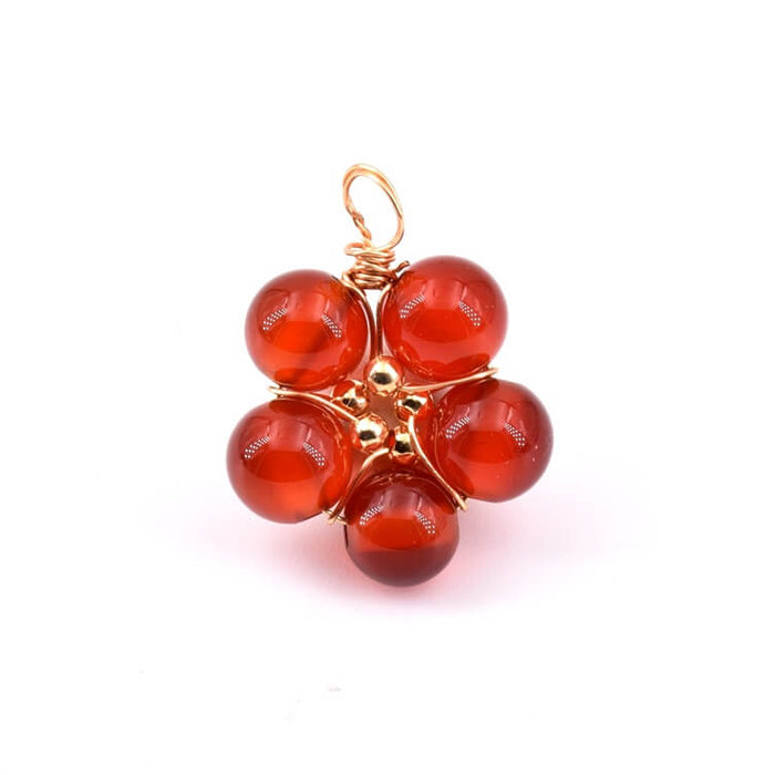 Pendentif fleur perles agate rouge et cuivre doré 17mm - Trou 3mm (1)