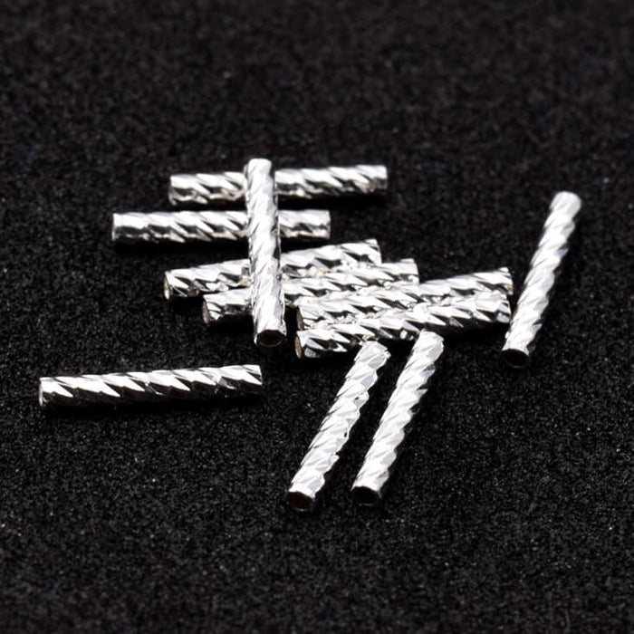 Perles tube striés en laiton argenté 10x1.5mm - Trou: 0.8mm (10)