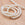 Grossiste en Perle d'eau douce potatoe blanc beige 5-5.5mm (1fil-35cm)