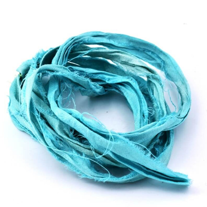 Ruban de soie sari recyclé effiloché froissé turquoise 30mm (1m)