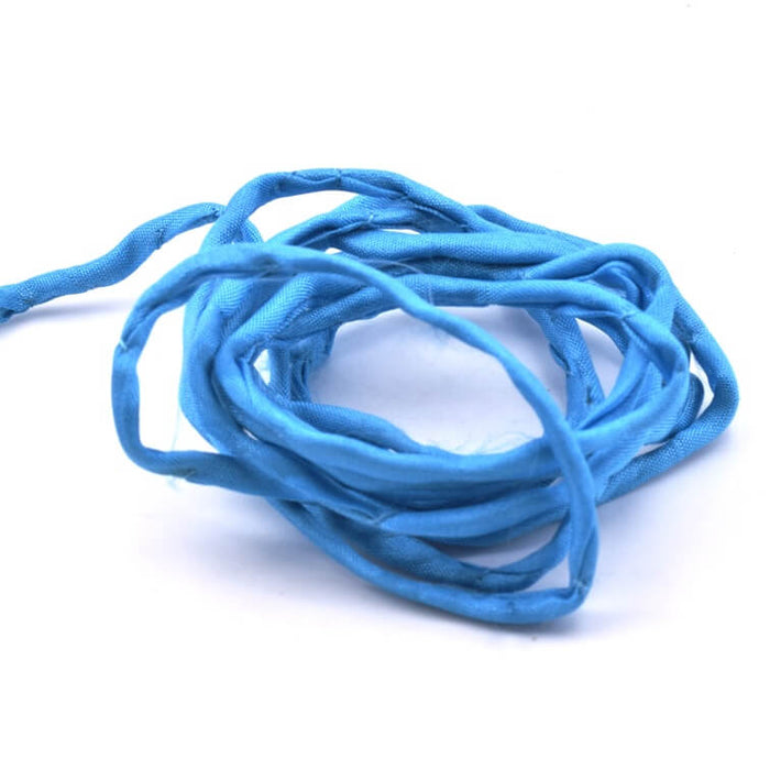 Cordon de soie naturelle cousu main teinture bleu turquoise 2mm (1m)