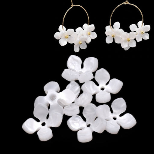 Perle fleur en résine blanc nacré 11.5mm - Trou: 1mm (12)