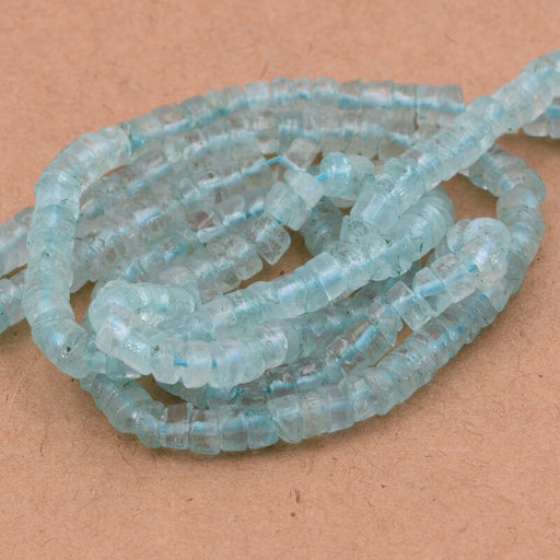 Achat Heishi perle rondelle Aquamarine 5x2-3mm - Trou: 0.5mm (1 Fil-32cm)