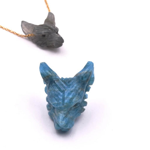 Pendentif Tête de Loup Sculptée en Apatite 24x17mm, Trou: 1,5mm (1)