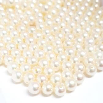 Perle d'eau douce semi-percée blanche naturelle 4.5mm (2)