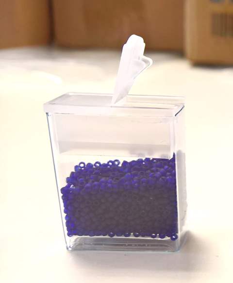 Achat 2 Boites (tic-tac) PETIT -(3,5cmx2,5cm)-pour perles Toho ou Miyuki (5 gr de Toho treasure ou Miyuki 11/0) (2)