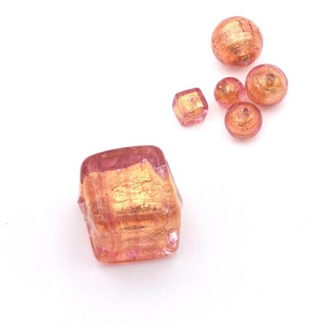 Perle de Murano cube cuivre et or 6mm (1)